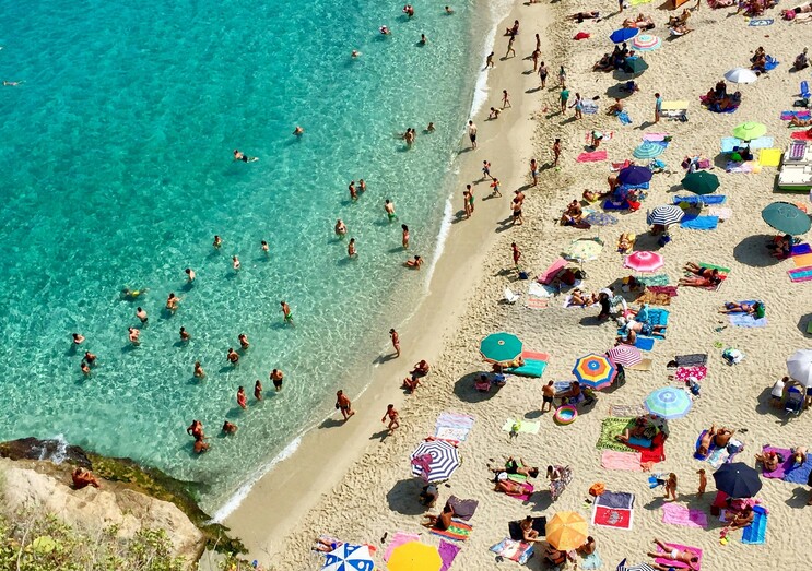 Direct chartered flights from Prague to Lamezia Terme, Calabria, Italy, summer 2026 season
